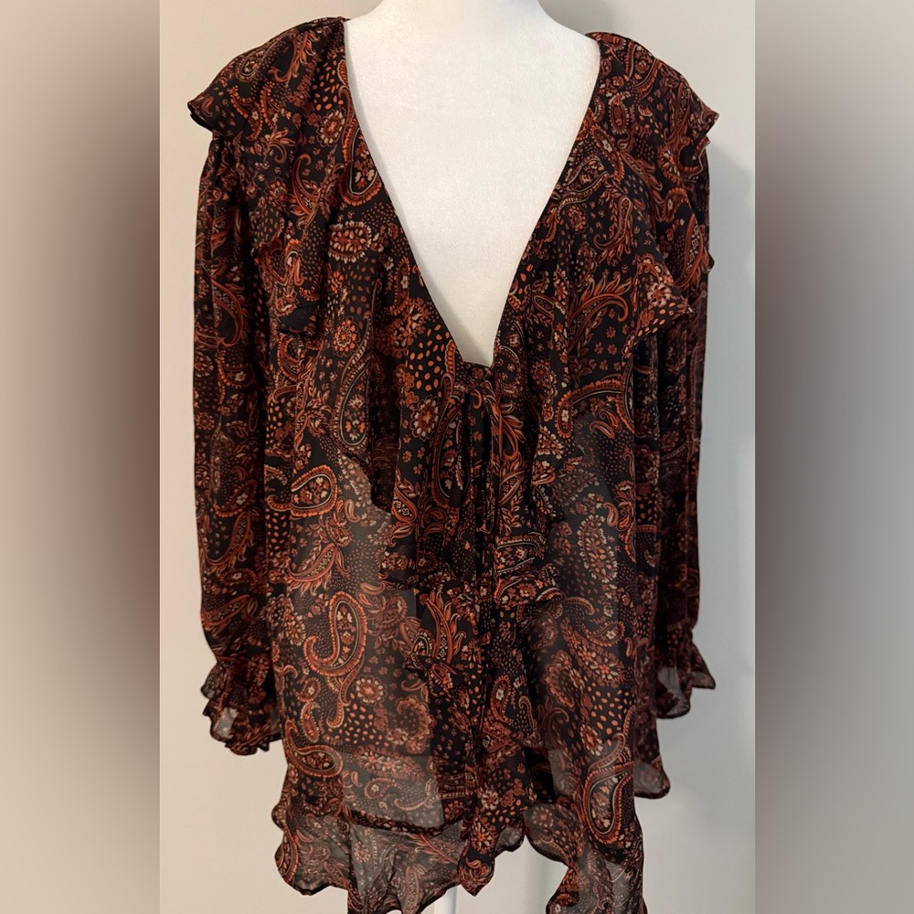 Torrid Paisley V-Neck Ruffled Blouse - Size 2 (18-20)